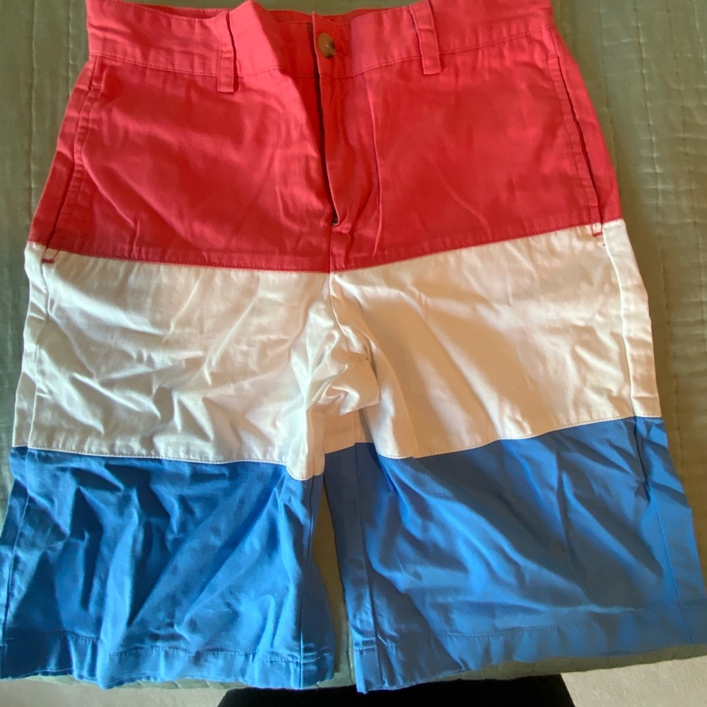 Vineyard Vines Boys shorts